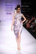 Model walk the ramp for Drashta show at Lakme Fashion Week Day 2 on 4th Aug 2012 (34).JPG
